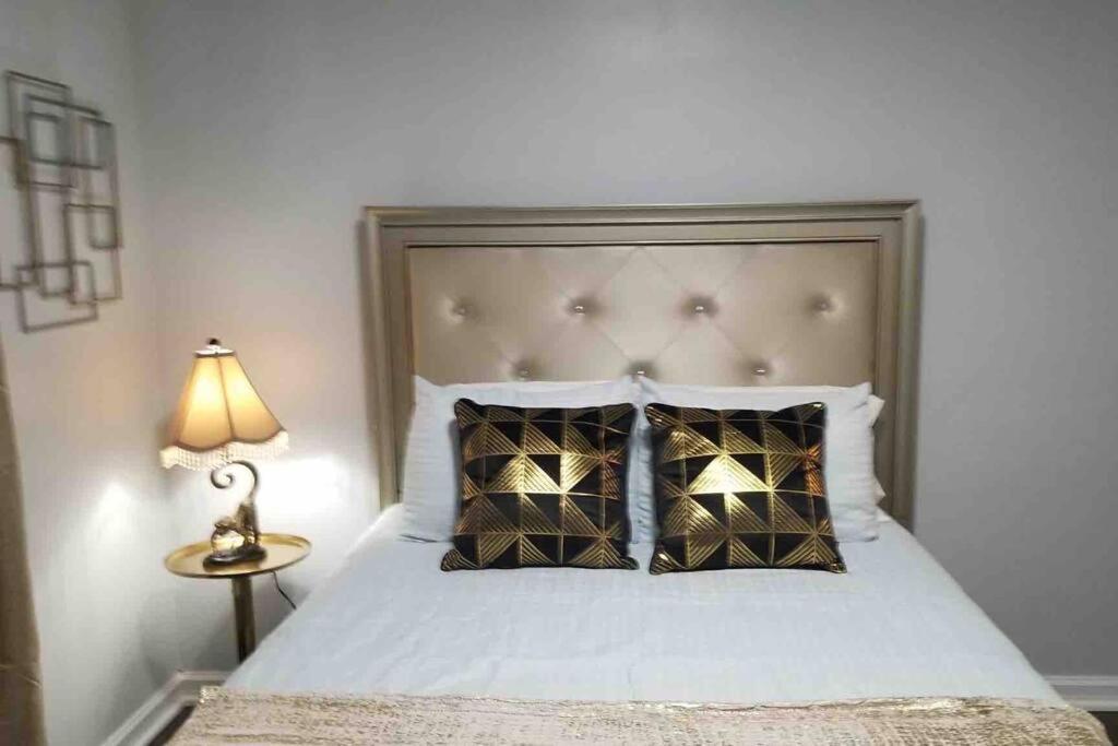 Blue Flamingo's Charming Home-heart Of Tulsa2- Cherry St-expo-11th Holiday home Tulsa